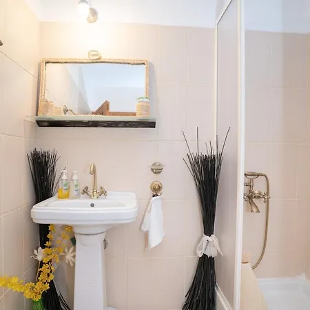 Angel House Greystone ポルドロソス