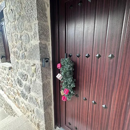 Angel House Greystone * Polydrosos
