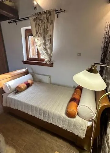 Angel House Greystone 别墅 *